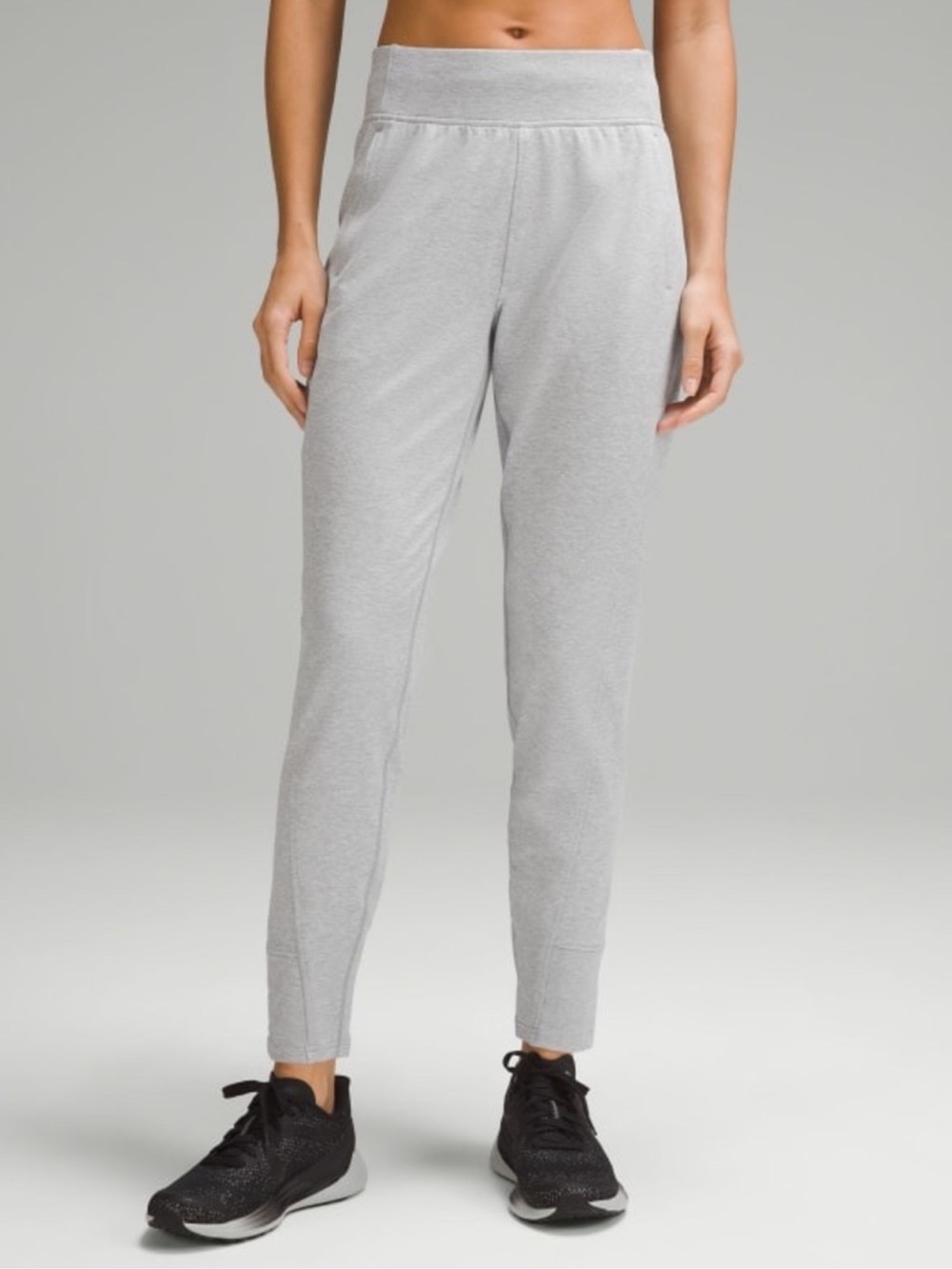 Lululemon Loungeful High-Rise Jogger